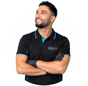 HOMBRE EN CIRCULO (1) Principal Model Glow Up Cleaners